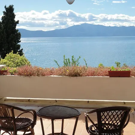 Sea View Apartment Brist